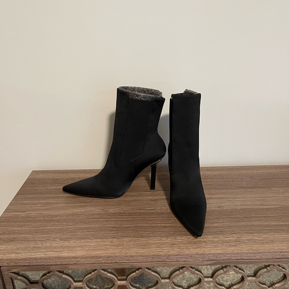 Good American Neoprene Black High Kickstand Booties size 8 - Picture 5 of 7